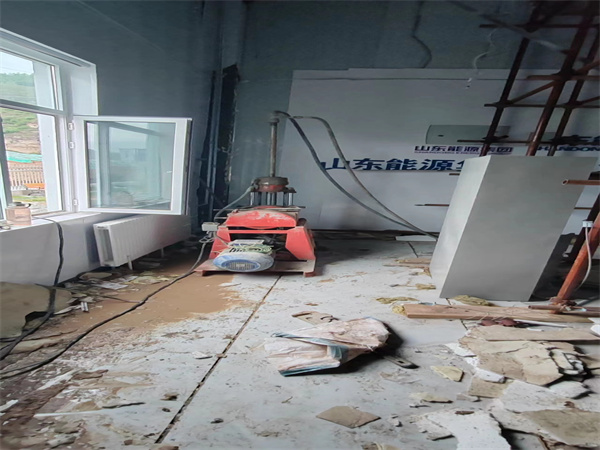 鄂城地基基础下沉墙体裂缝加固注浆顶升施工